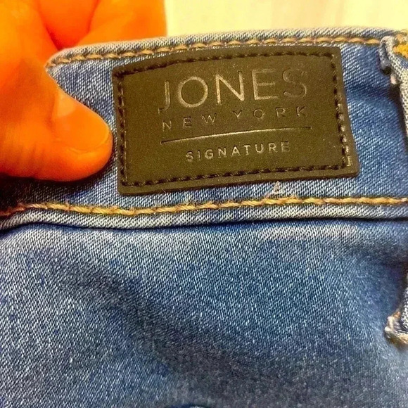 🌺🤩 Cotton Jeans Skirt with a Handmade by Me embroidery 🪡🌺🤩 - Picture 8 of 8